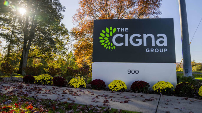 107340738-1701277746371-gettyimages-1757296960-CIGNA_EARNS theinvestmentnews.com