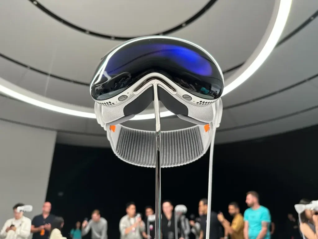 Apple Vision Pro theinvestmentnews.com